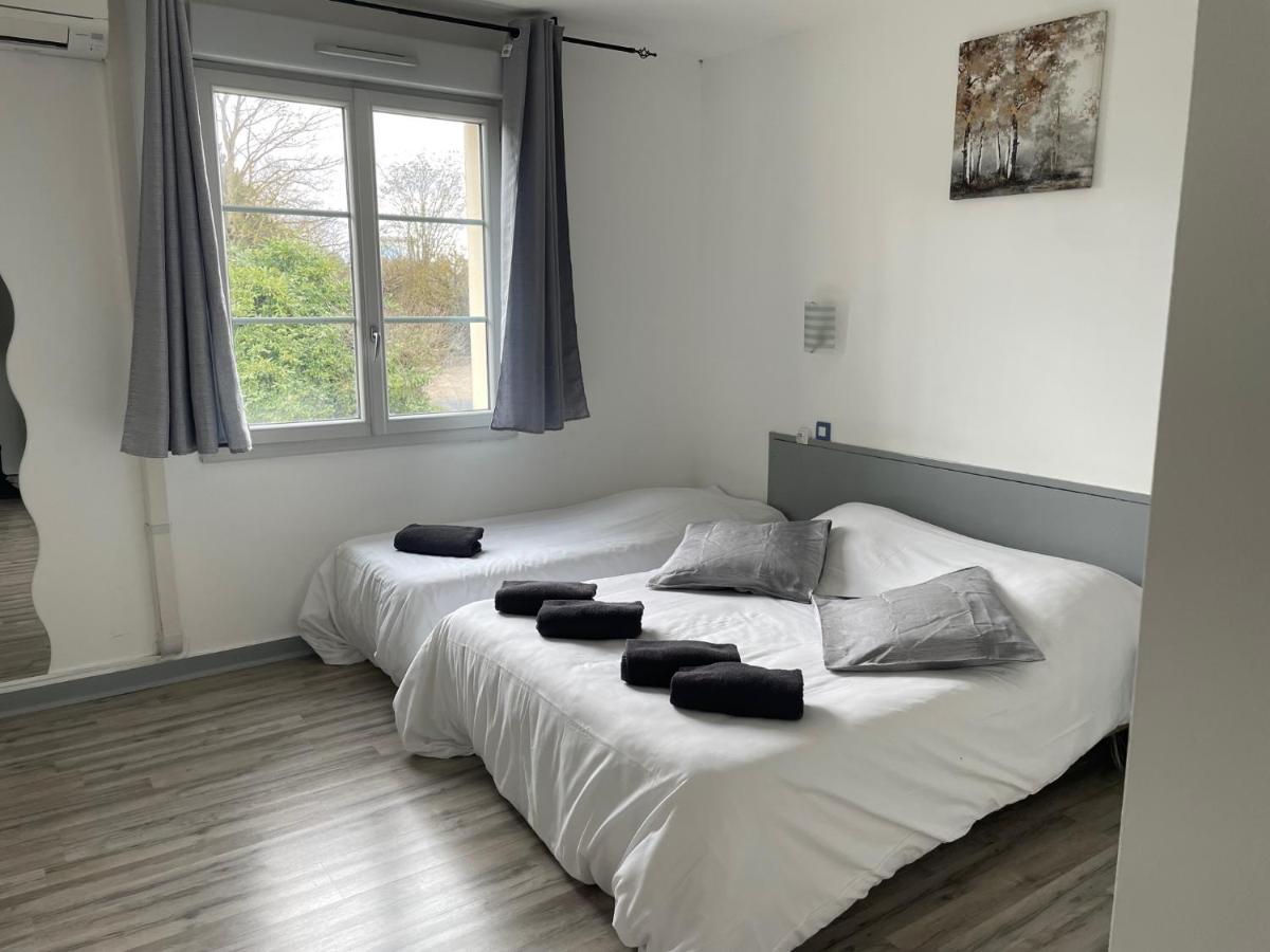 Family Hotel - Site Du Parc Jaunay-Clan Exteriör bild